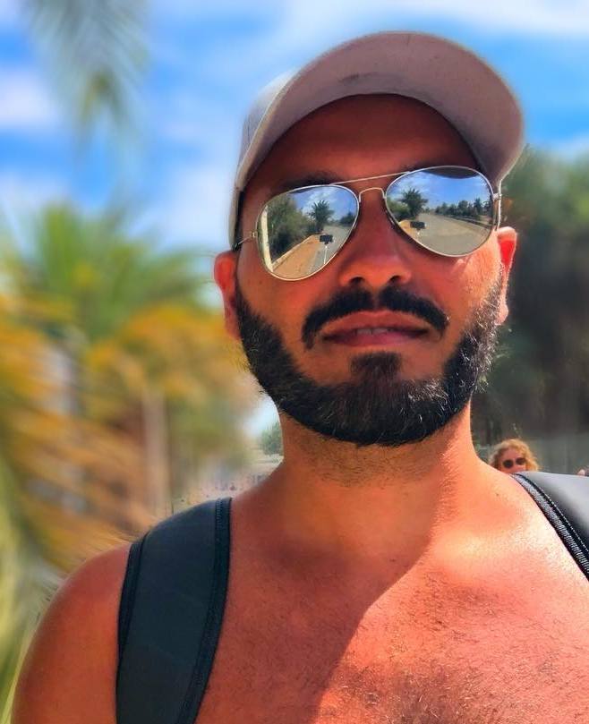 菱形脸适合什么发型？背头换成卷刘海，光头大叔直接逆袭成男神