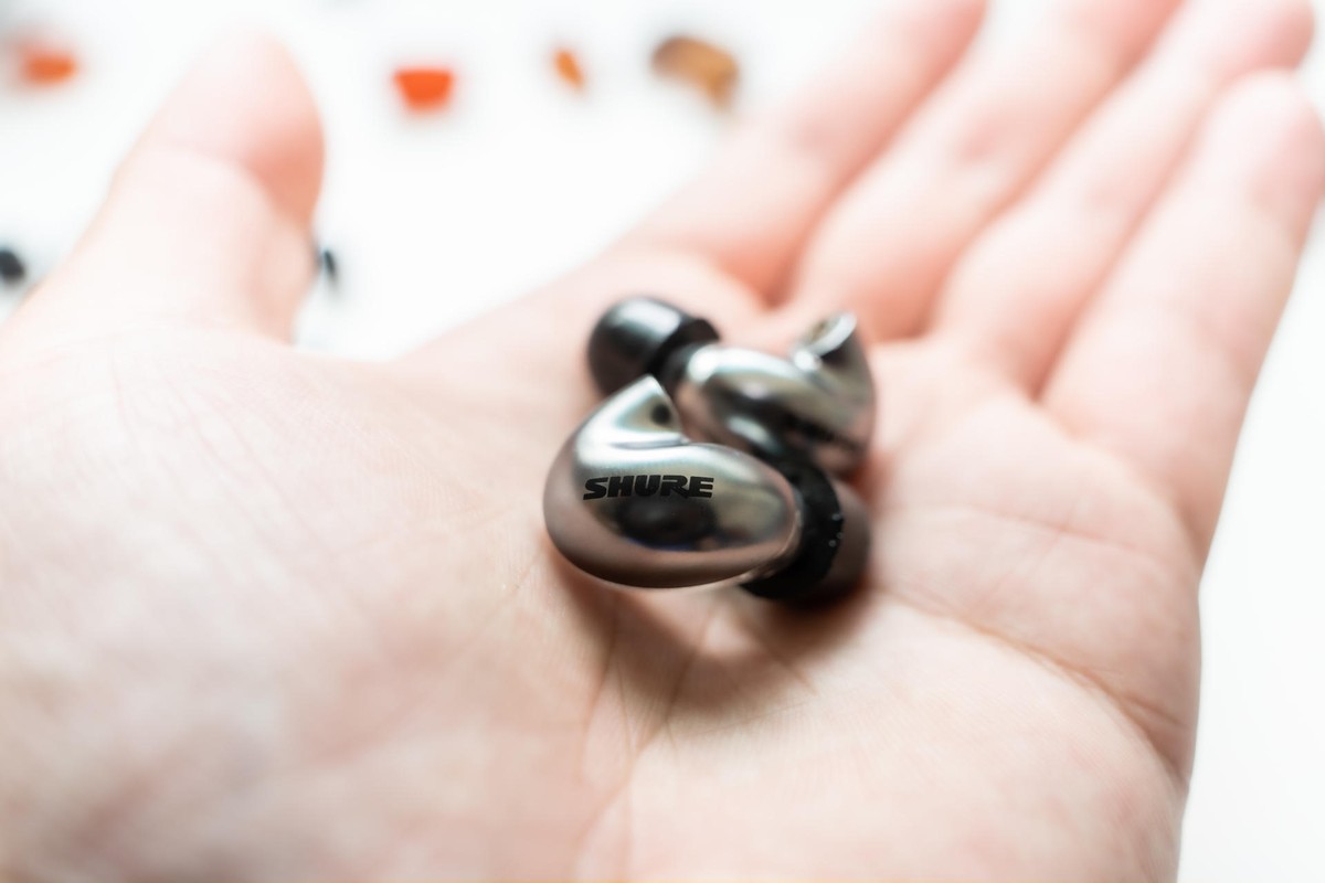 舒尔se846哪款耳机要好一点,舒尔se846真无线蓝牙耳机