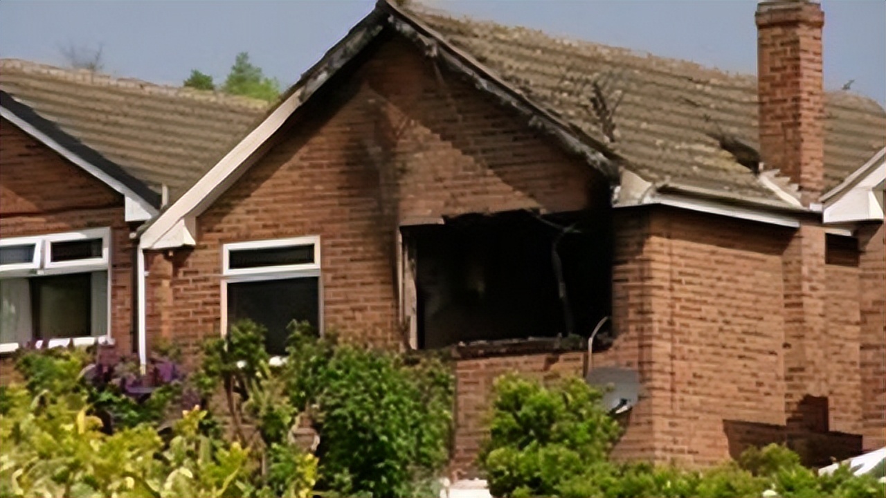 12岁男孩偷母亲衣服,7岁儿子偷母亲贴身衣物