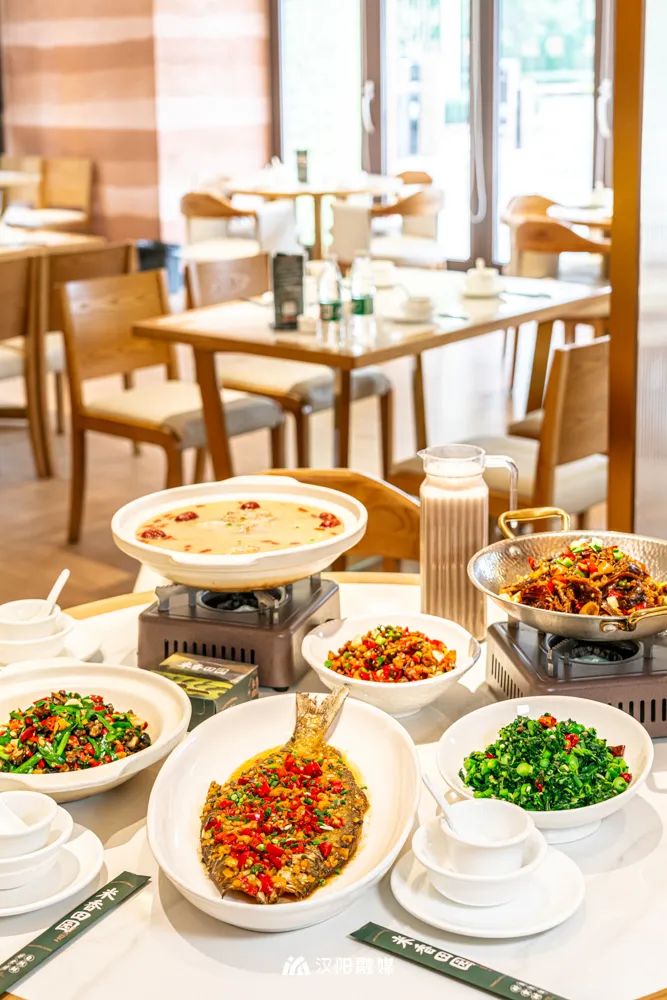 到汉阳踢球，512G的胃还不够用！