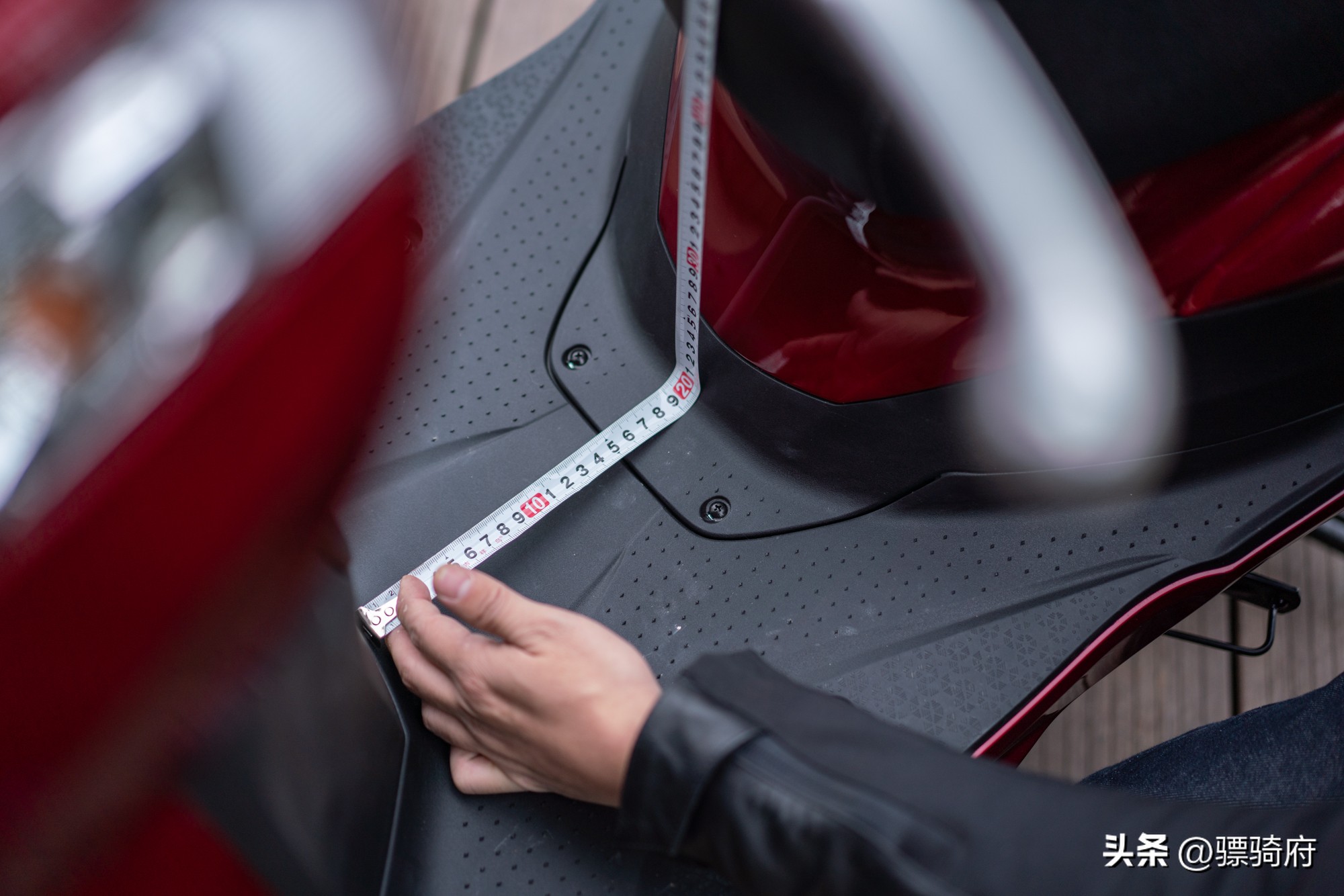 2020款本田lead125是缸头水冷吗,本田lead125和铃木uy125哪个动力强