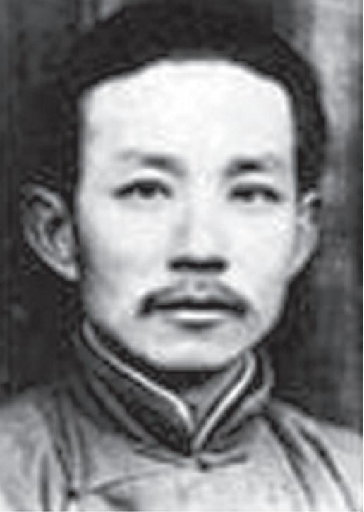 国军参谋长加入新四军，后率部“叛变”被骂汉奸，粟裕：连升三级