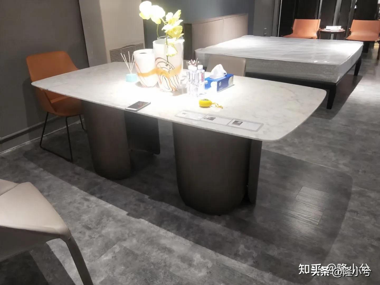 岩板餐桌前十名,岩板餐桌怎么选