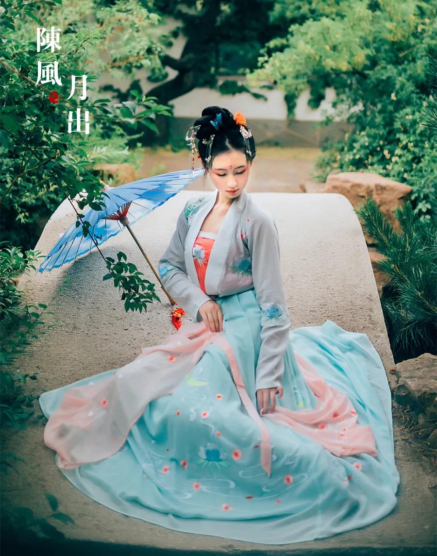 诗经陈风月出原文赏析,诗经陈风月出正确读音