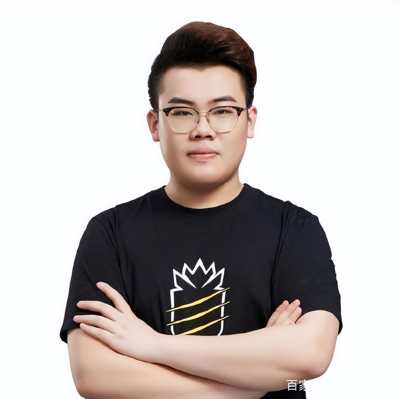 2023KPL常规赛：DYG对阵狼队，居居在*牙虎**直播解说本场比赛。