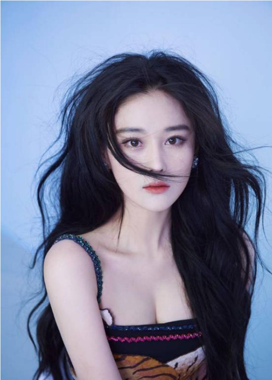 明星也逃不开的容貌焦虑：女星卸妆前后对比，自信的人才最美丽