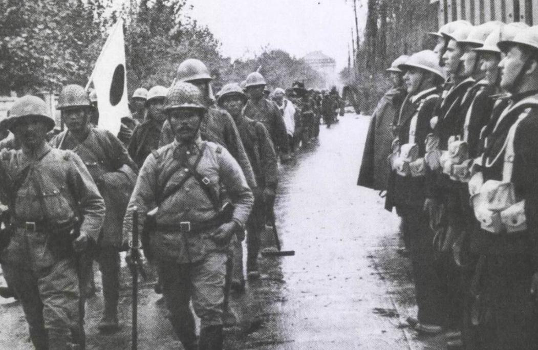 名为“归乡”，实为*杀屠**！日军投降之日，香港人口降至60万以下