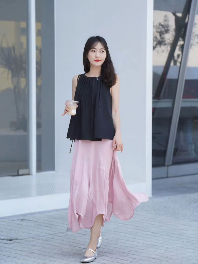 如何穿粉色才能温柔又高级,夏季穿它满满高级感