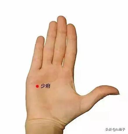 额头上的闭口粉刺怎么去除小妙招,额头长闭口粉刺的正确消除方法