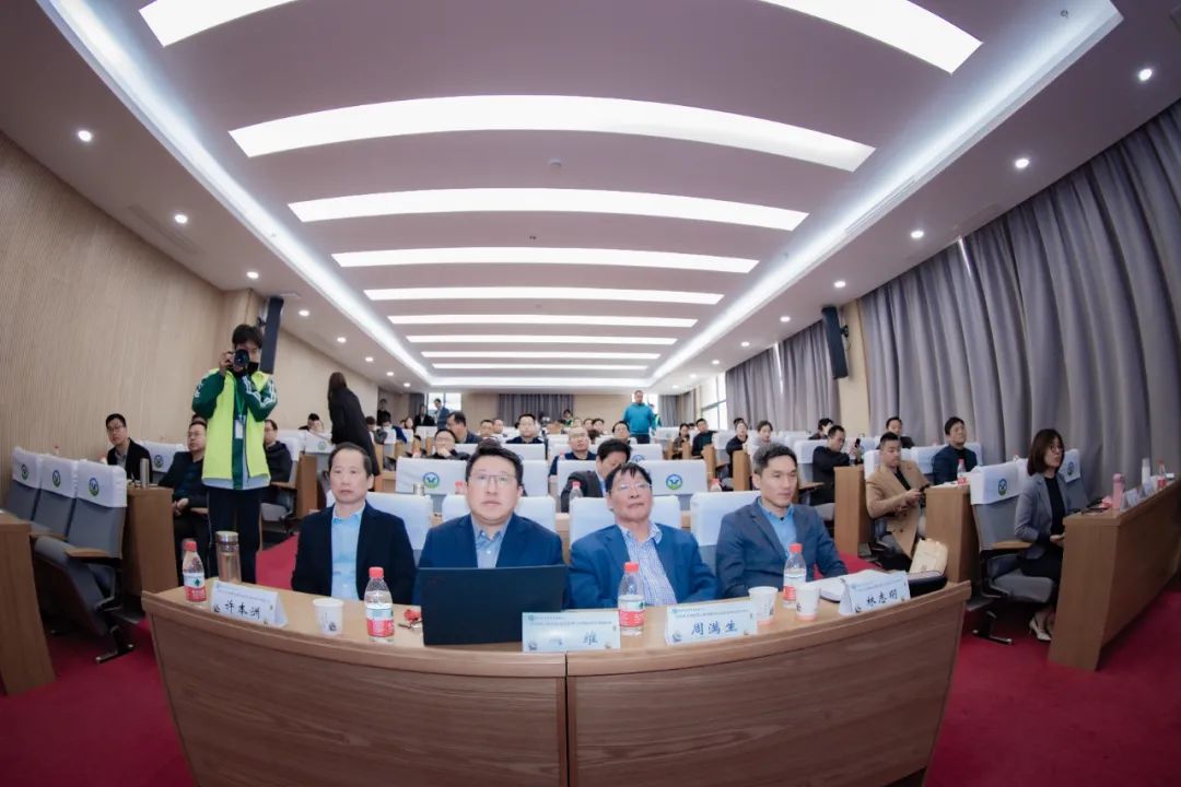 聚焦“雨花石文化”！50余位校长走进南京这所职校共话校园建设！