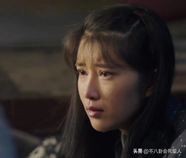 老戏骨云集，央视黄金档播出，《那山那海》打出了一把王炸