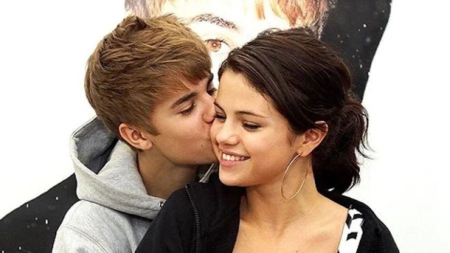 赛琳娜新男友和比伯,赛琳娜与男友恋情曝光