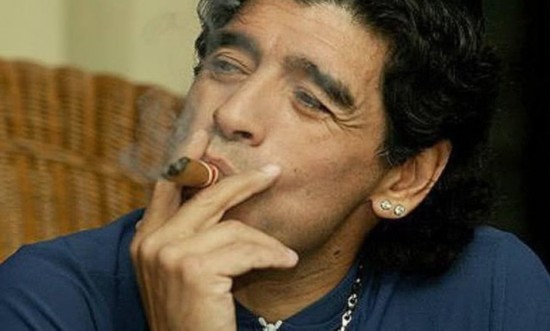 2020远去的背影马拉多纳,马拉多纳世界杯上帝之手视频