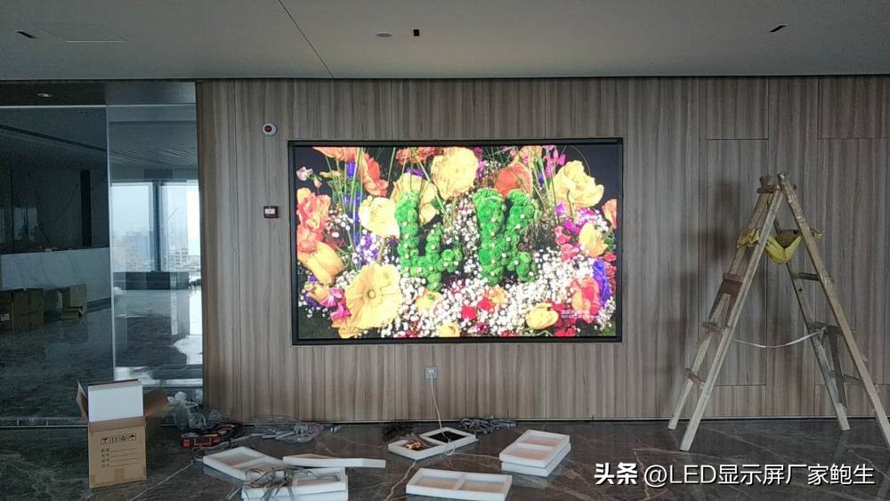 室内led显示屏每平米安装费,室内led彩屏安装费多少钱一平方