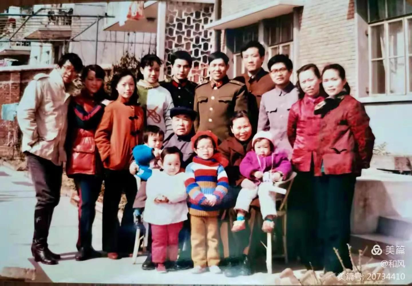 周总理亲自提名，成为我军最年轻的政委__43军政委王文德