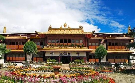 西藏无人区旅游攻略,2021西藏必火的7个旅行地此生必去