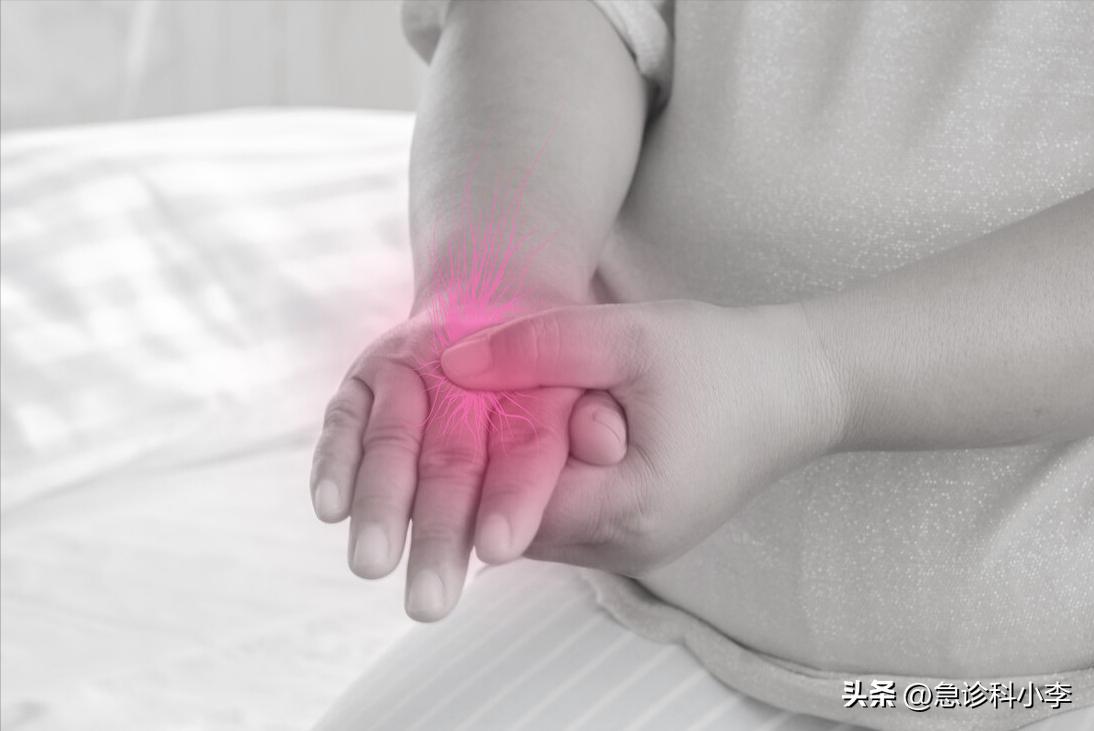 手发麻肩胛骨疼是什么病的先兆,手麻肩疼痛是什么原因