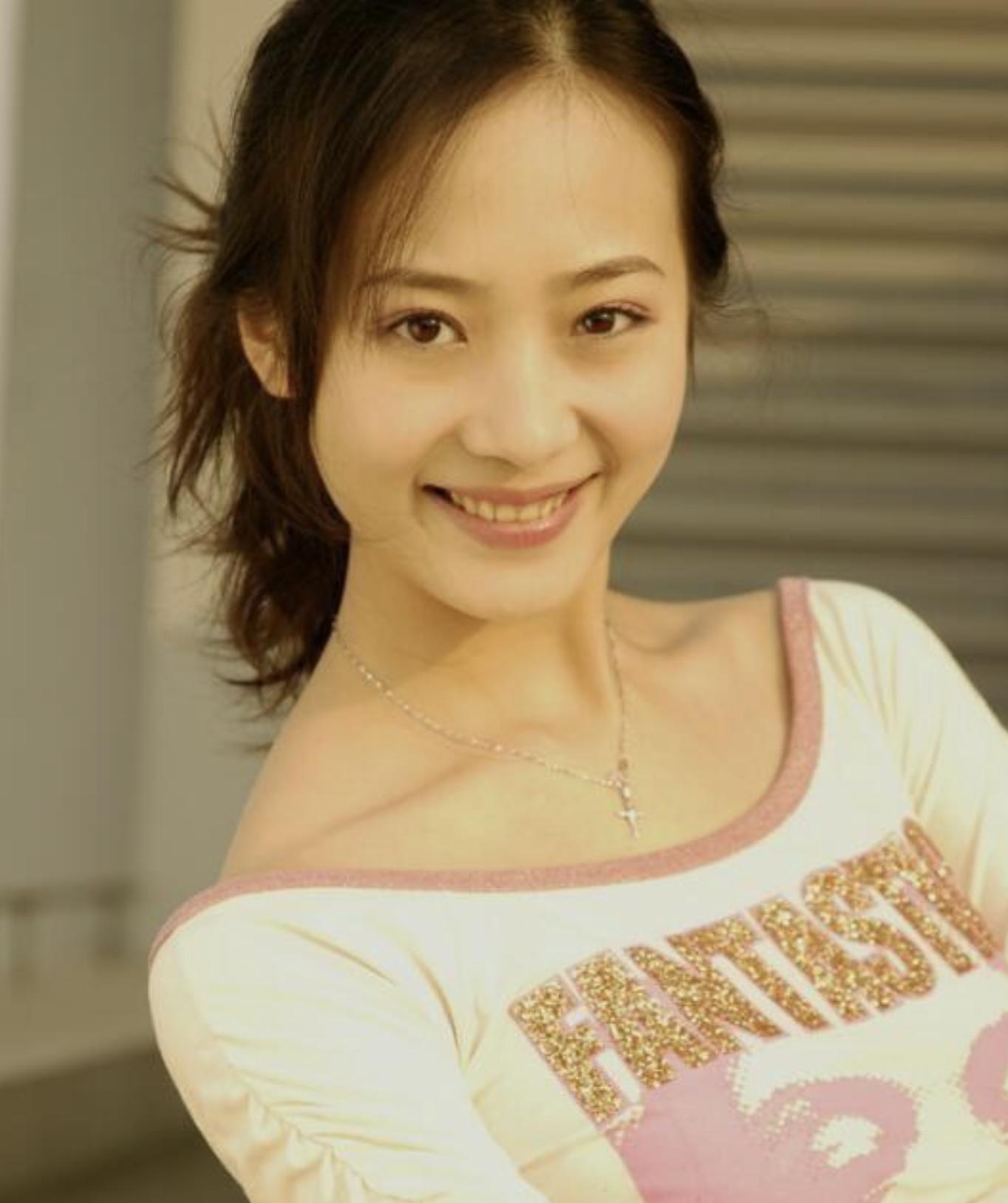 嫁给赌博的男人最后都怎么样了,嫁给家暴男和吃喝嫖赌的男人结果