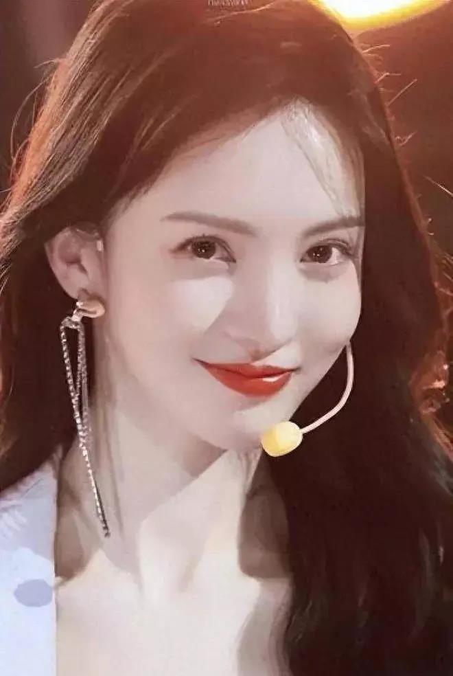 美国走红毯惊艳的女星视频,走红毯惊艳的女星最近视频