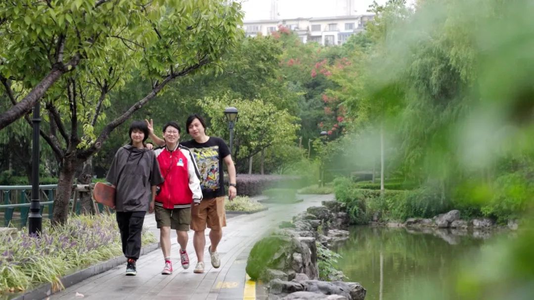 夫妻花110万建豪宅,上海夫妻斥资140万打造环绕的家