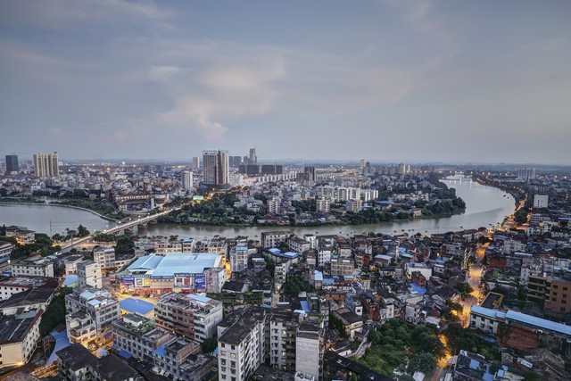 钦州市位居第一，获项目总投资高达332亿