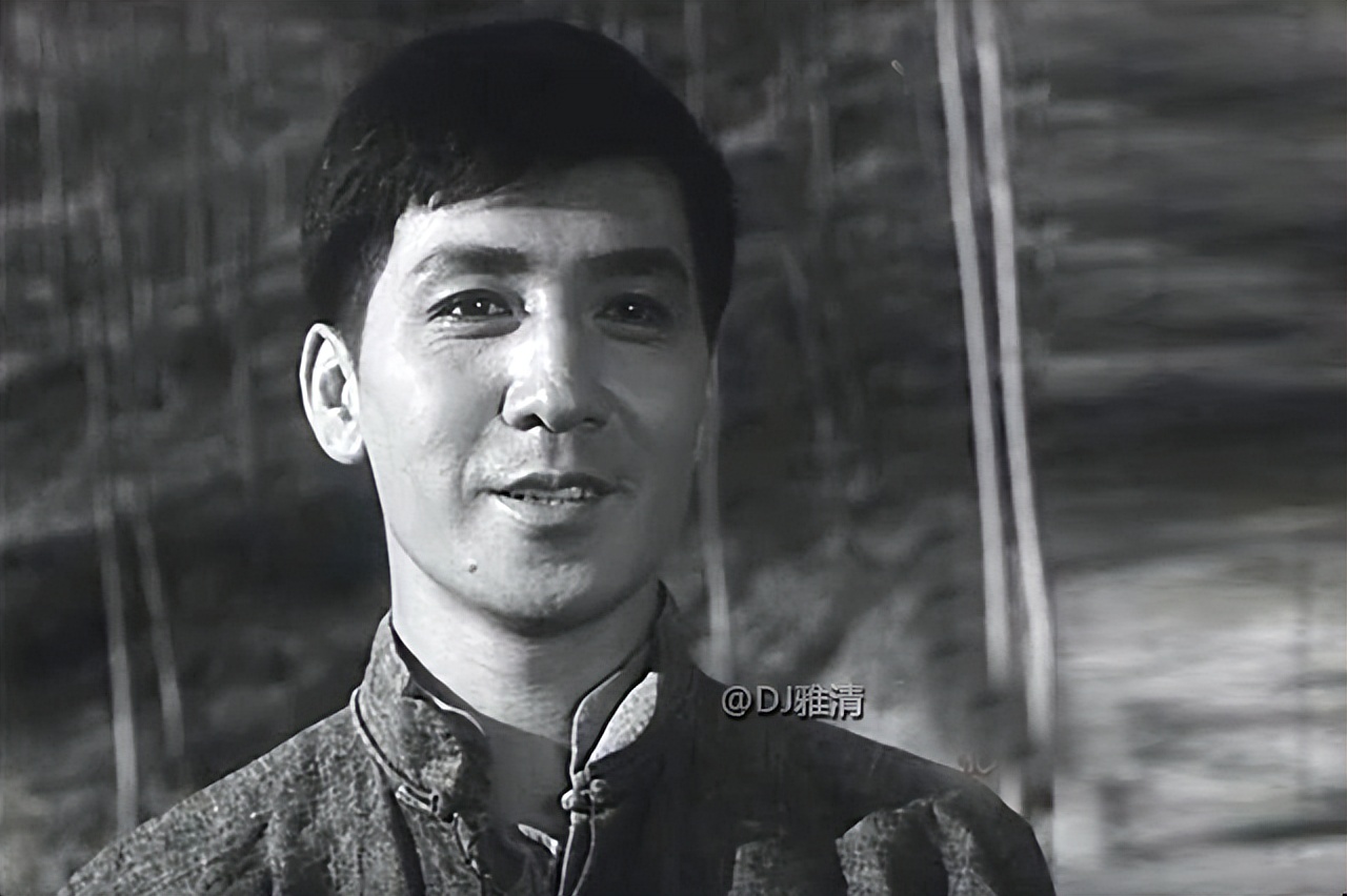 昔日男星康泰才华横溢心地善良人见人爱的银幕帅哥一生太不容易了