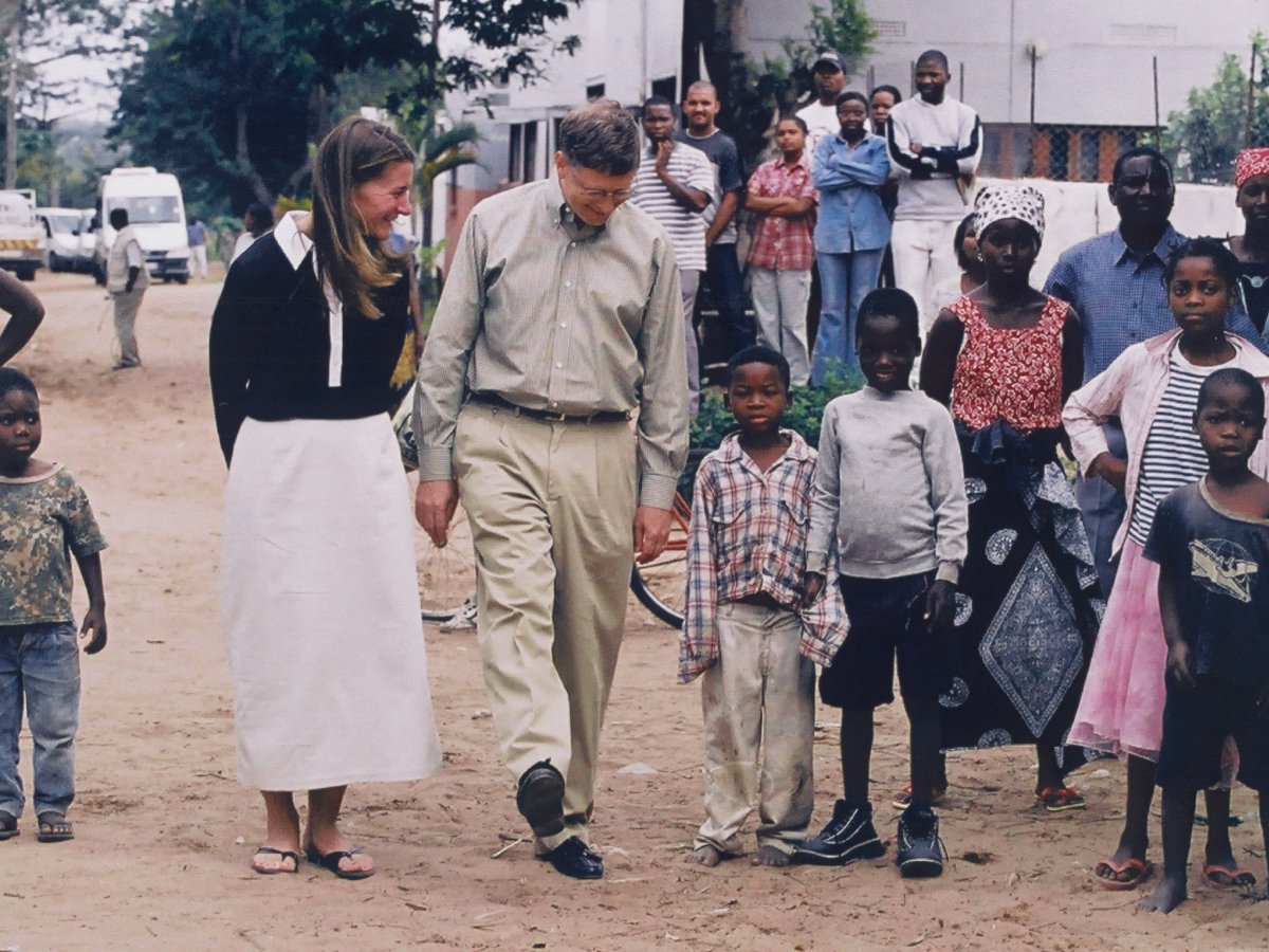 比尔盖茨和马斯克相继访华，一个回去做首富，一个直奔非洲做慈善