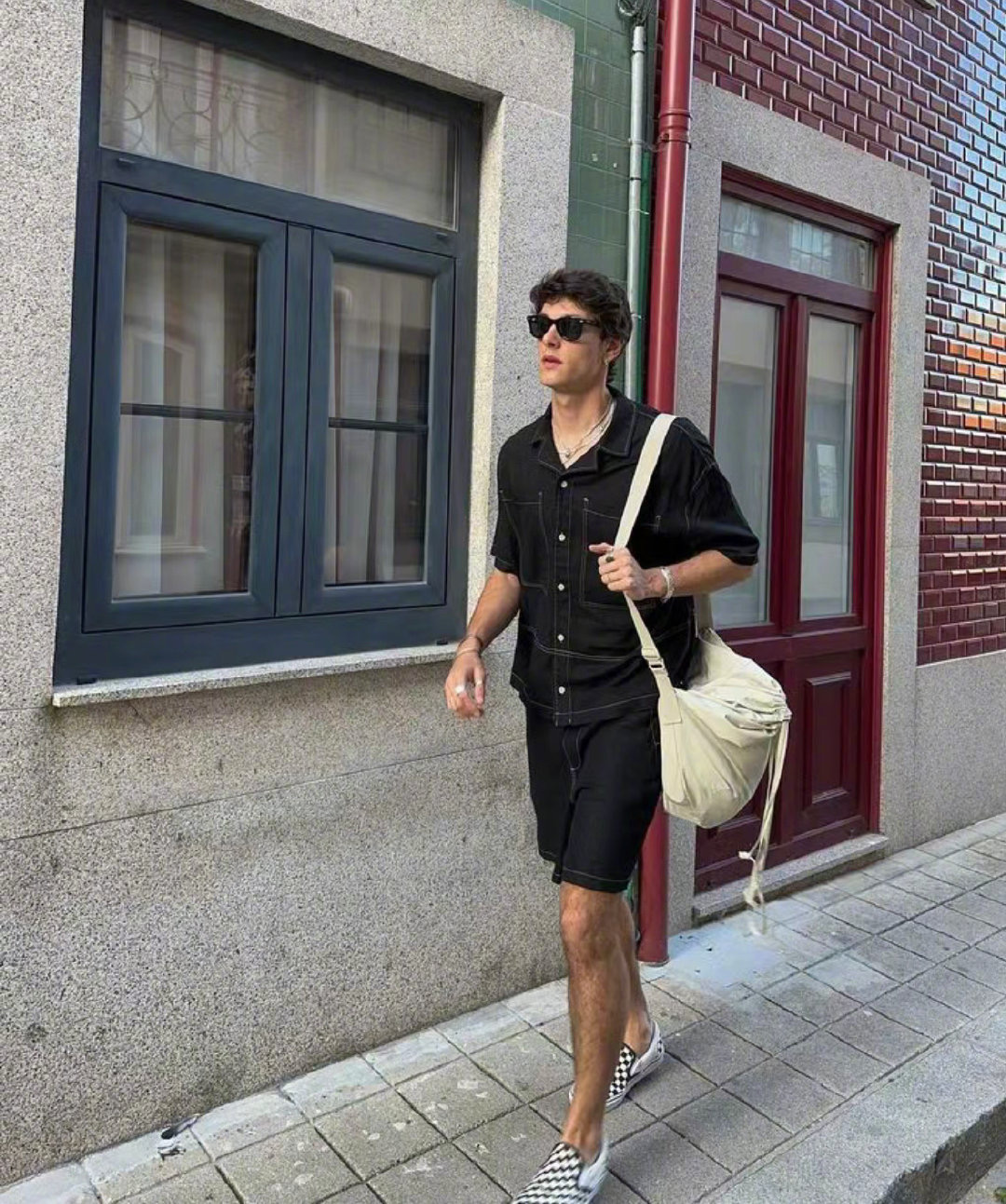 魔性小短裤怎么搭配,高街短裤怎么搭配