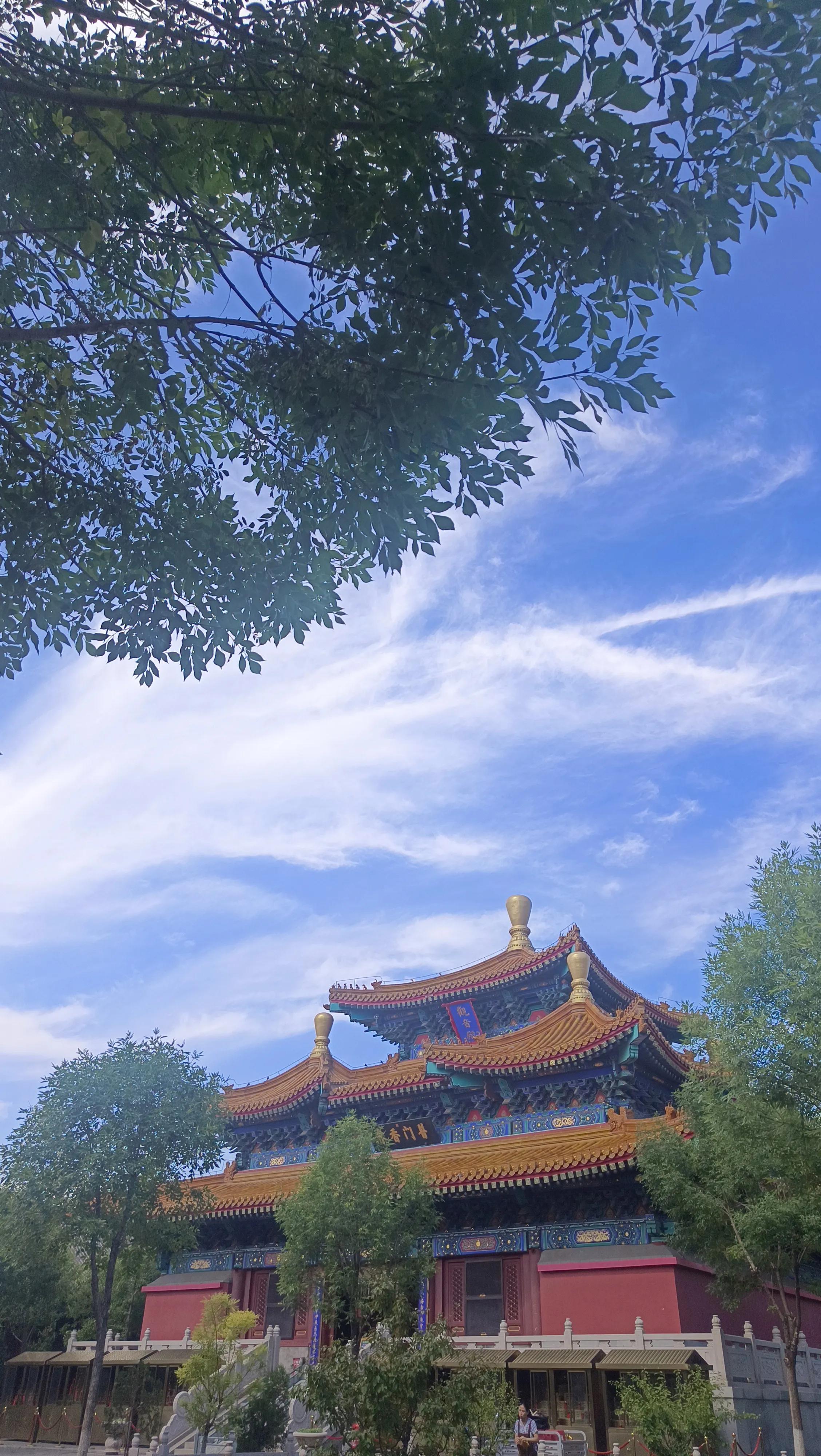 不要的佛像吊坠可以埋了吗,不要的字画处理