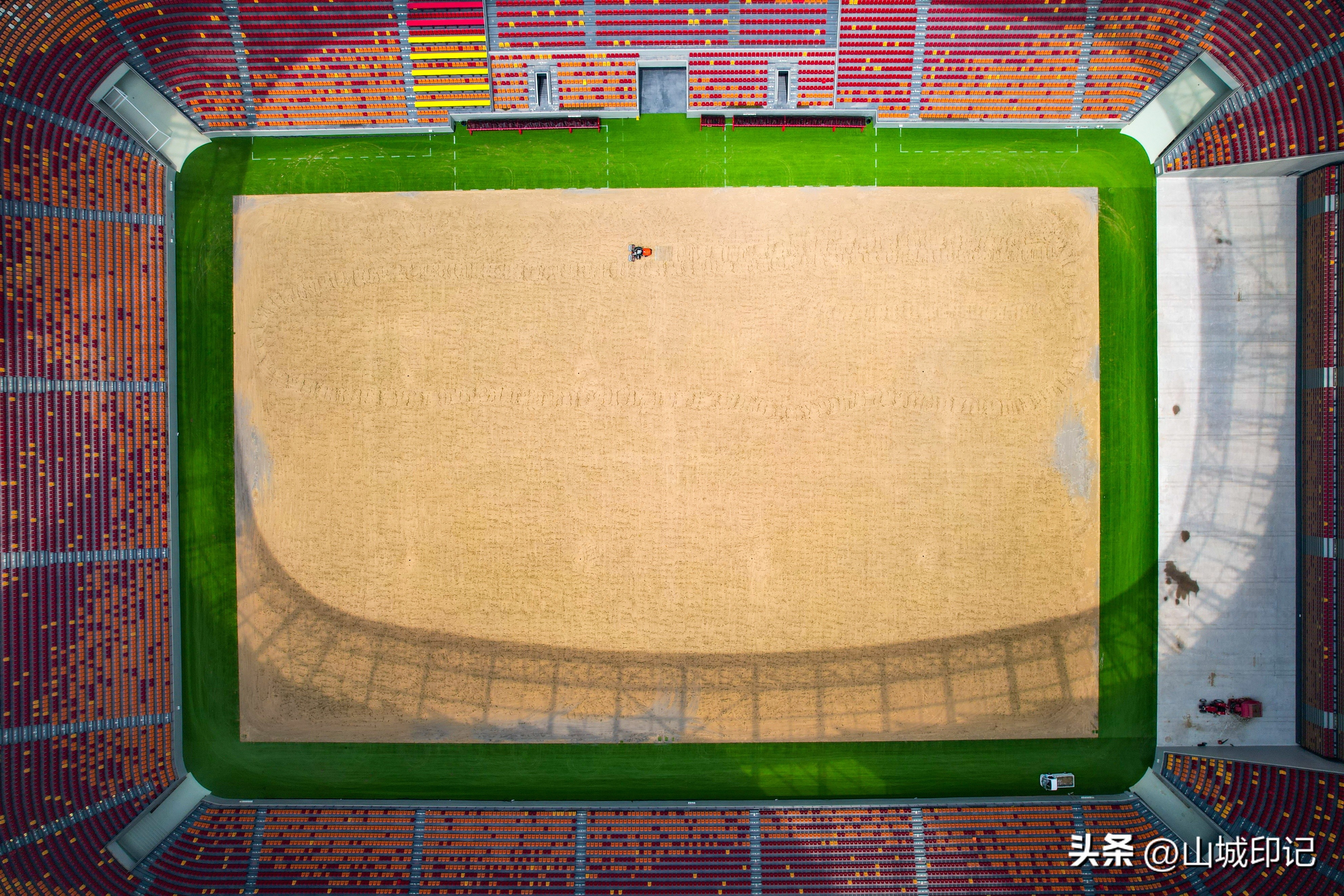 重庆龙兴最大足球场,重庆龙兴足球场看台路线详细