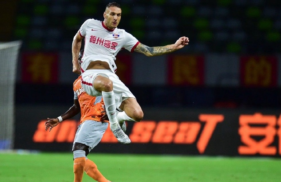 梅州客家队问鼎中超冠军,梅州客家领跑中甲积分榜