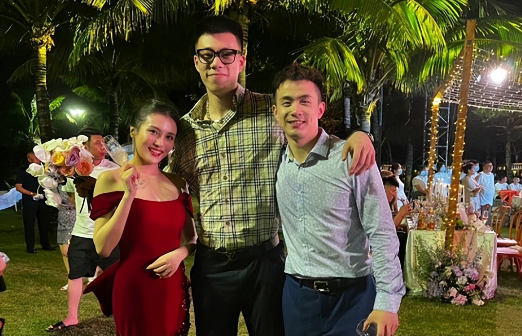 赵继伟郭艾伦甜蜜,郭艾伦回应和赵继伟关系