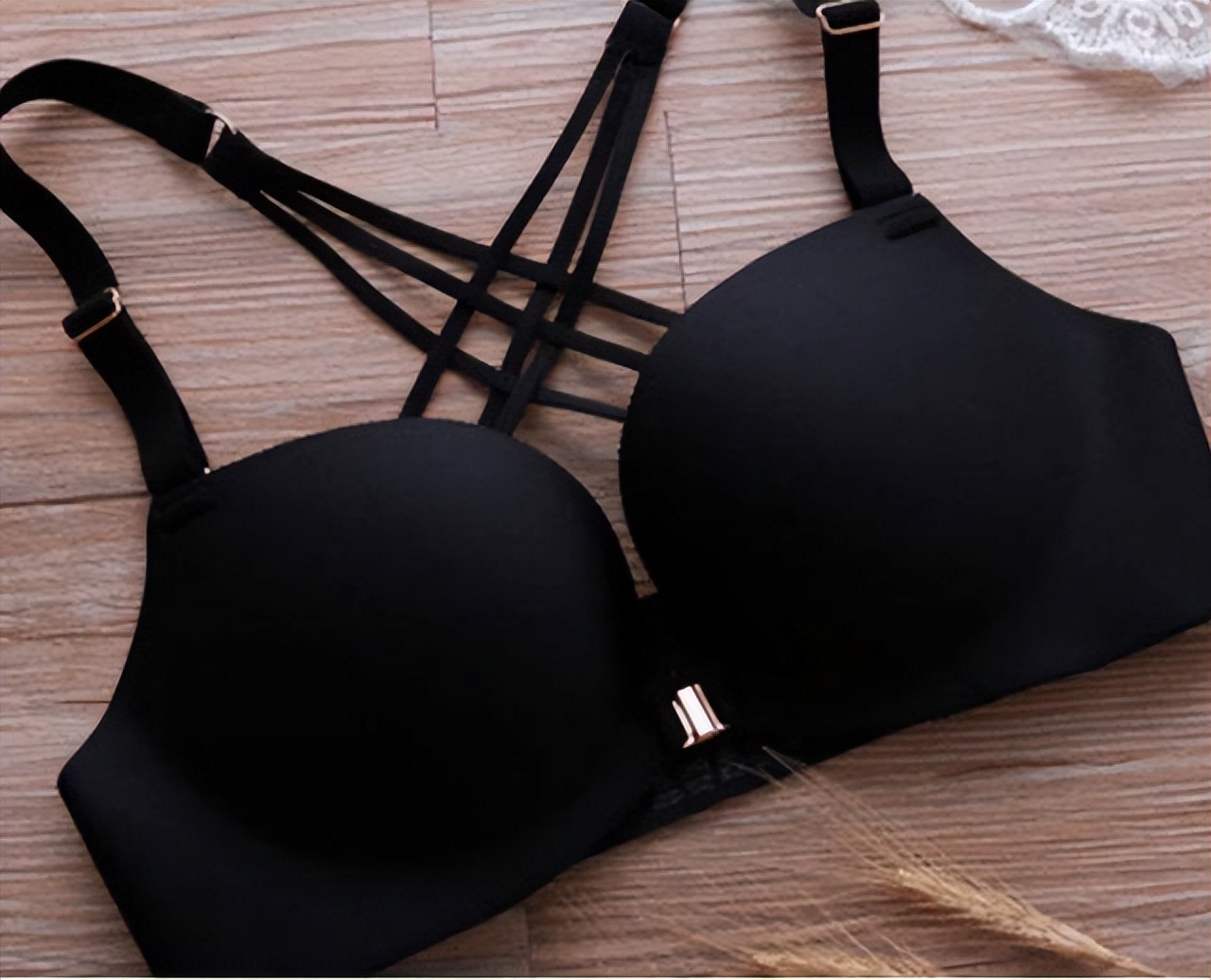 女性不经常穿内衣的危害,长期穿运动内衣对乳房有什么不好