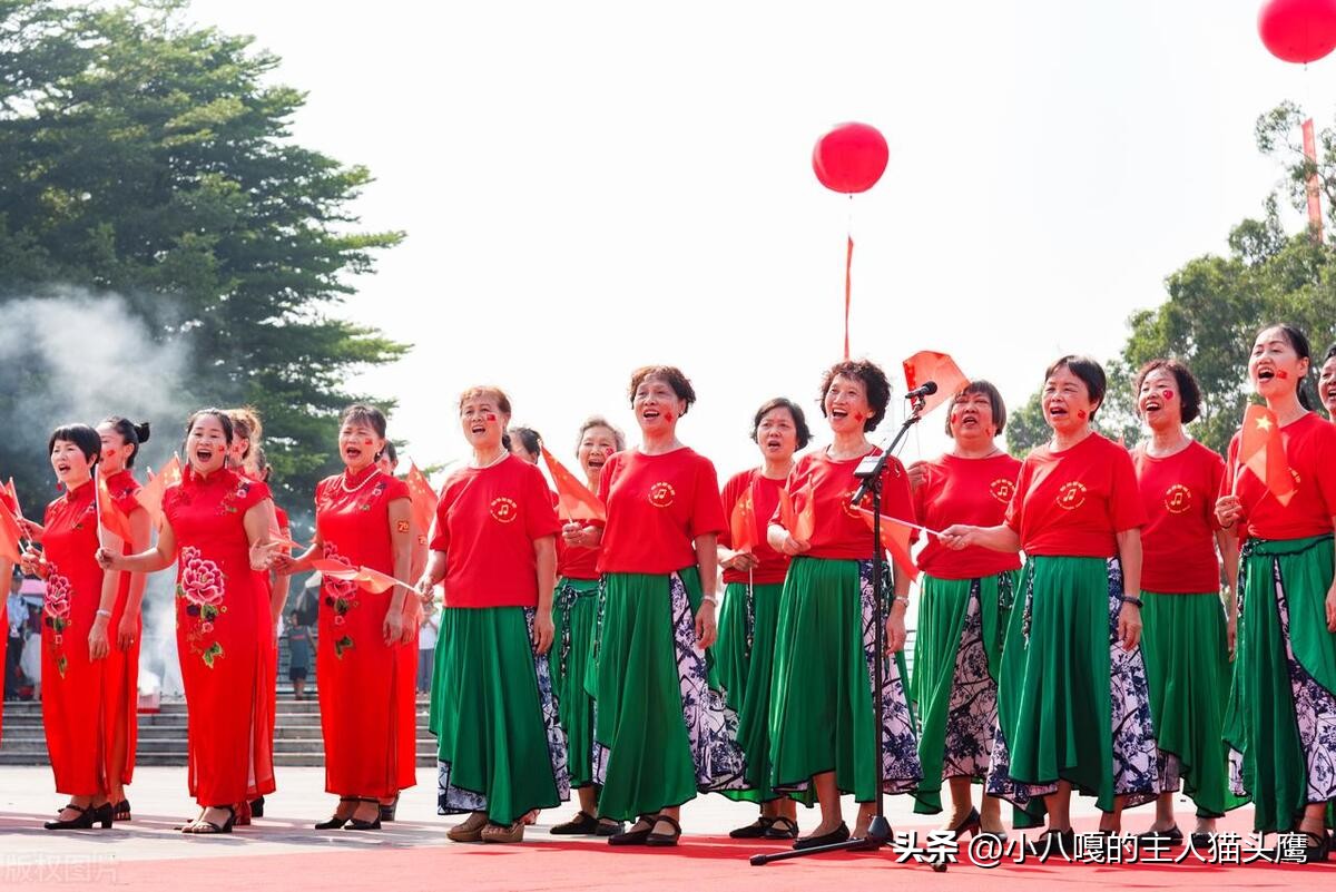 老年人广场舞50首好听歌曲,老人经典广场舞曲大全