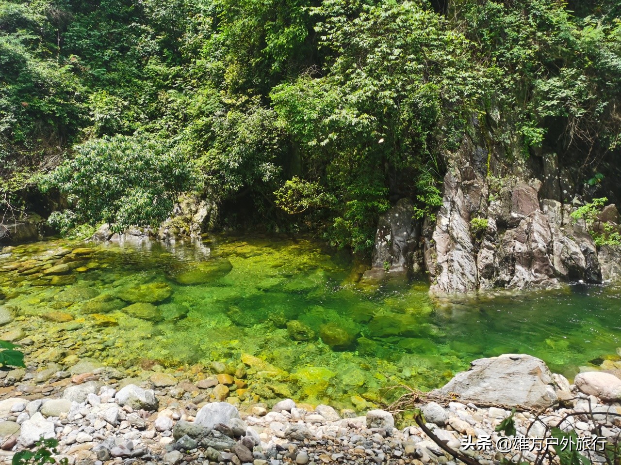 猴寨瀑布图片,猴寨溪谷