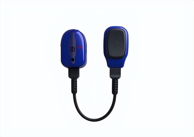 听障儿童助听器,听障儿童带的助听器