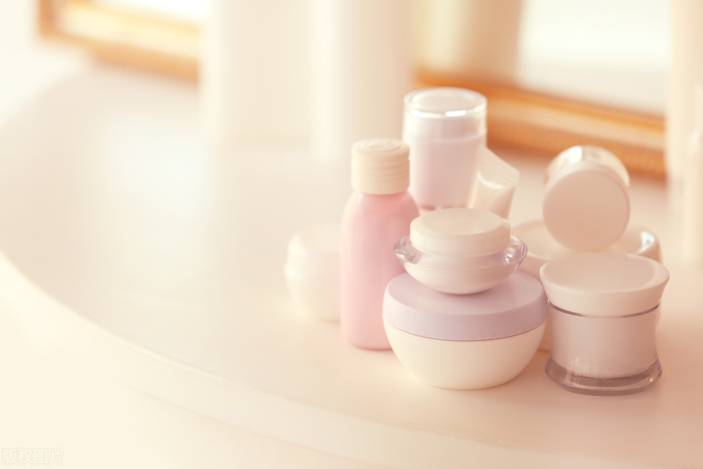 圣诞节平安夜送女朋友什么礼物,平安夜为什么要送礼物给女朋友