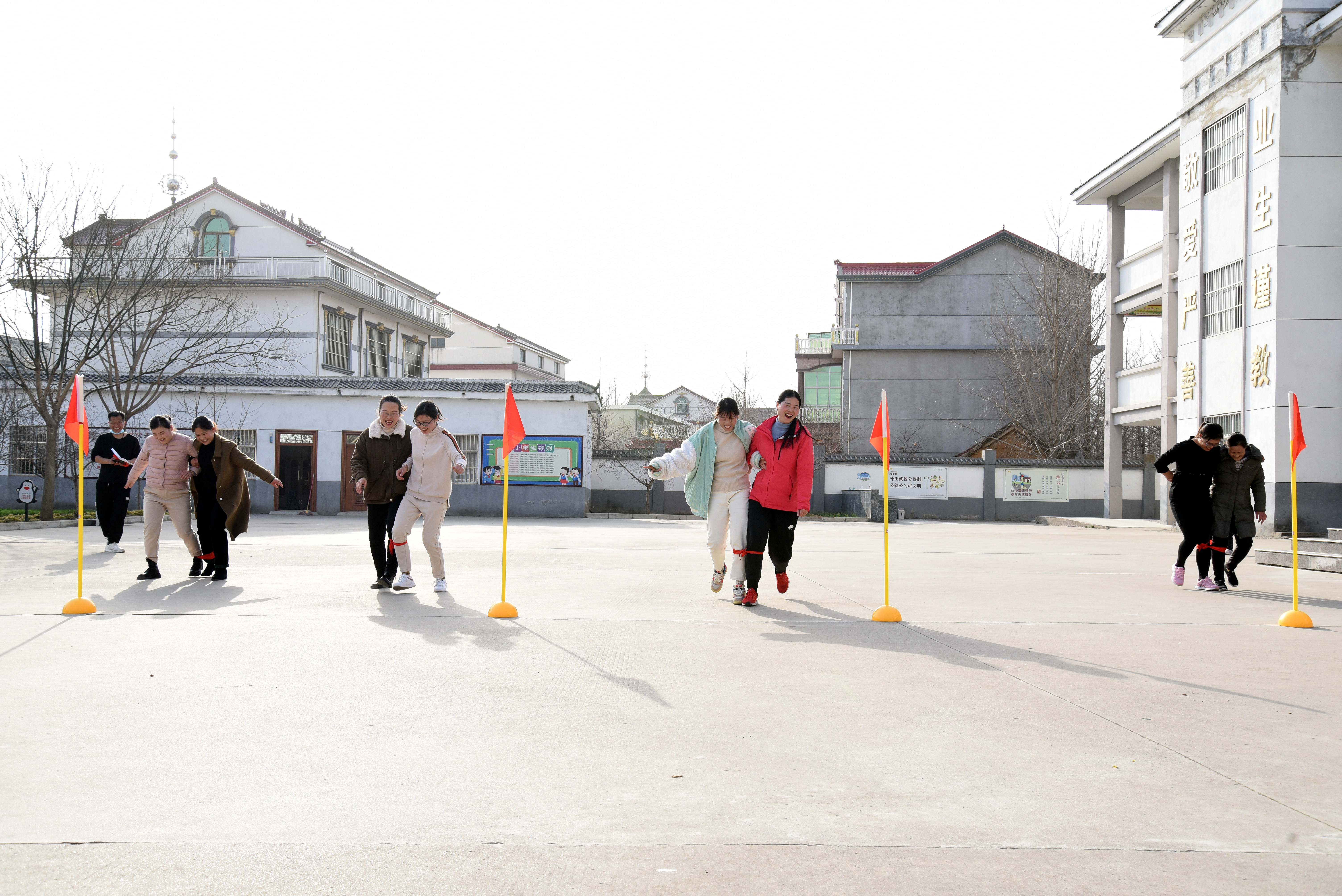 城关小学三八妇女节,三八妇女节快乐幸福