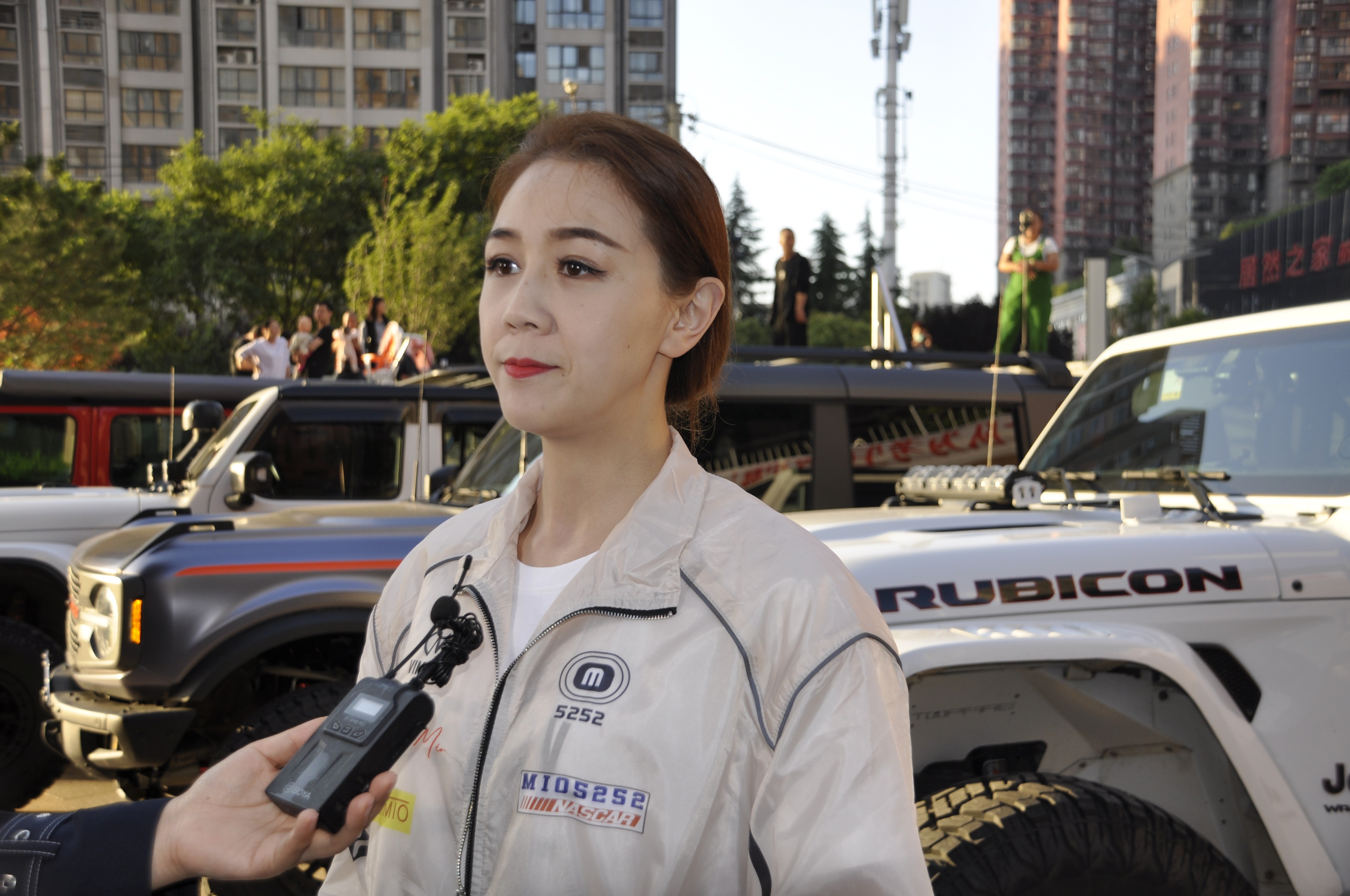 孟刚魏菲儿抖音,孟刚和魏菲儿同台