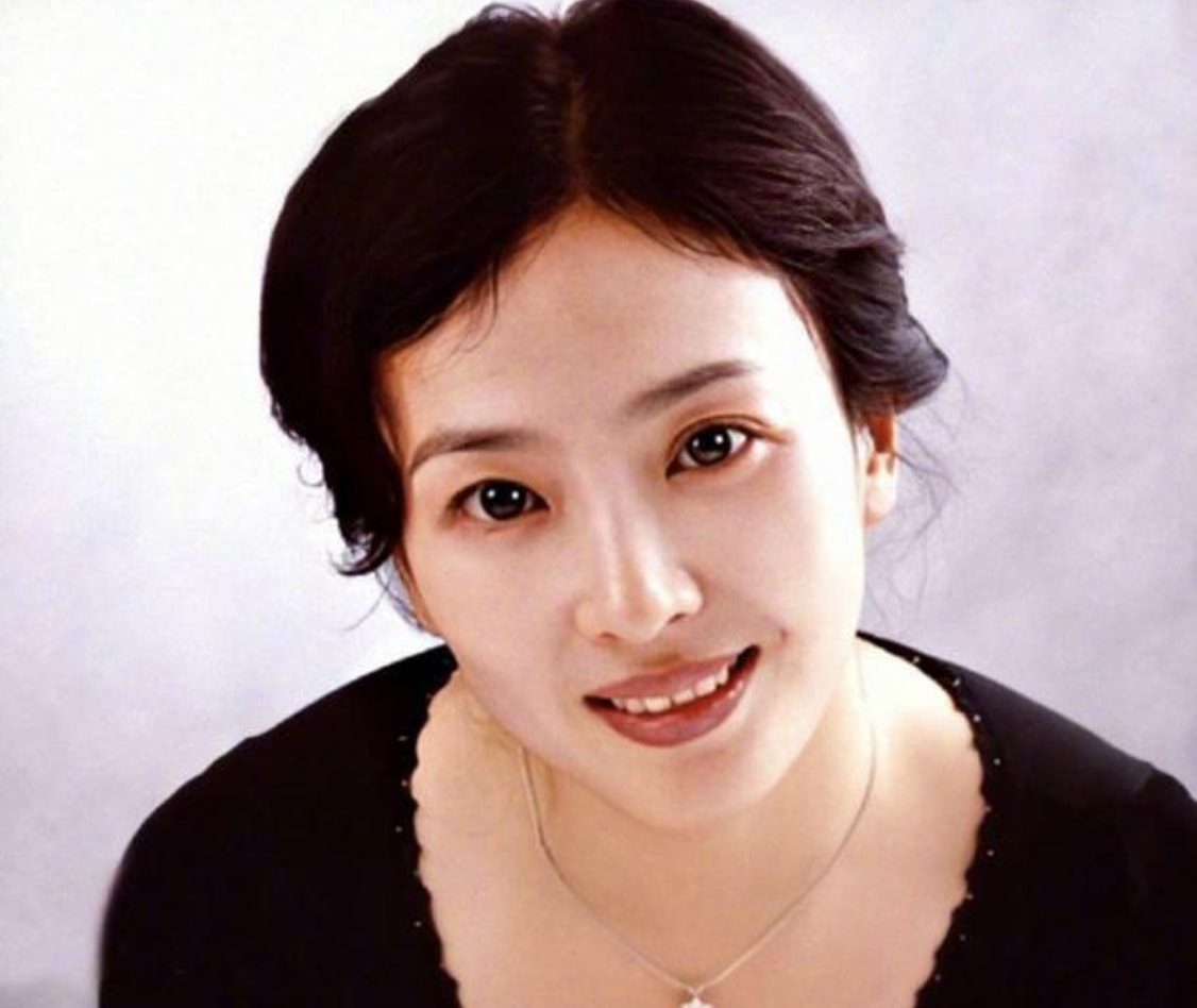 刘亦菲之母刘晓莉照片,刘亦菲与妈妈刘晓莉的同框照