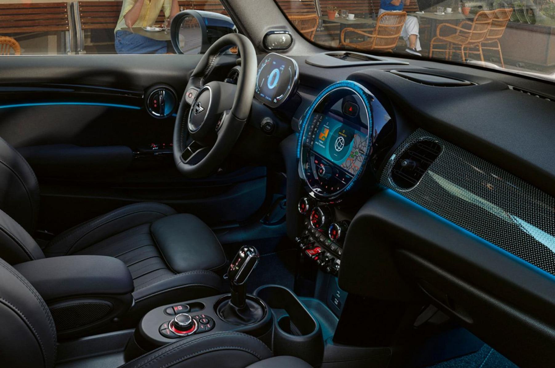 运动气息满满这款车回头率超高,低调帅气有品位这四款小车人人爱