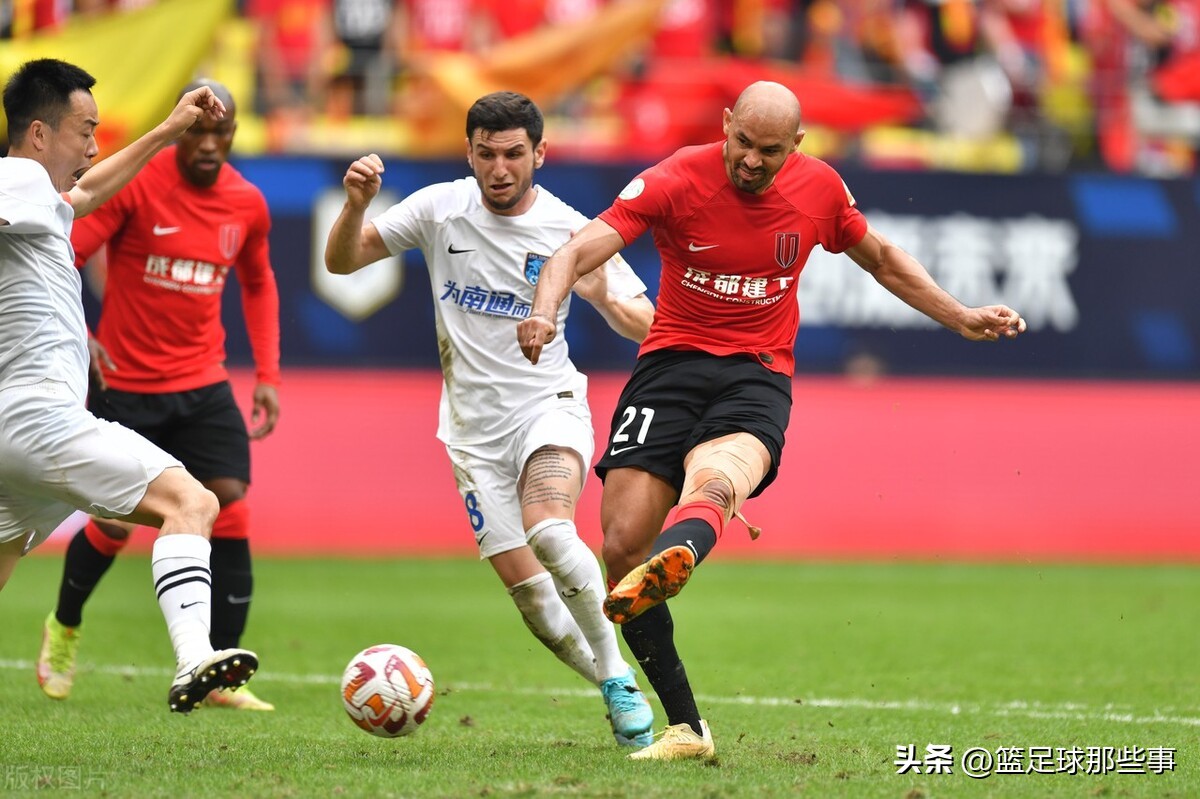 成都蓉城pk武汉三镇费利佩进球,泰山对荣城费利佩的进球