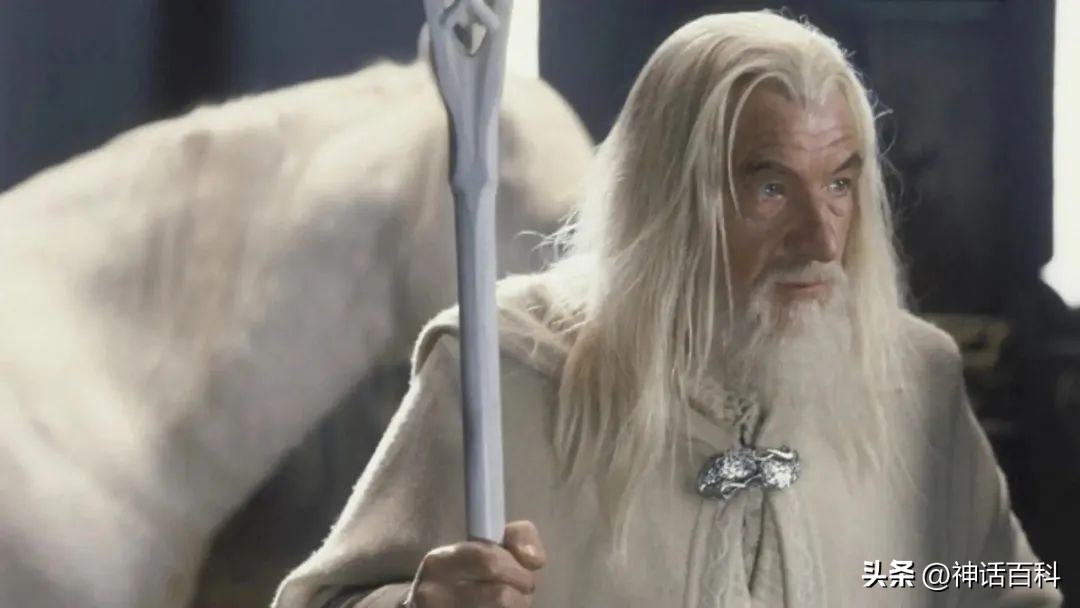 灰袍甘道夫怎么变成了白袍甘道夫,魔戒甘道夫白袍与灰袍区别