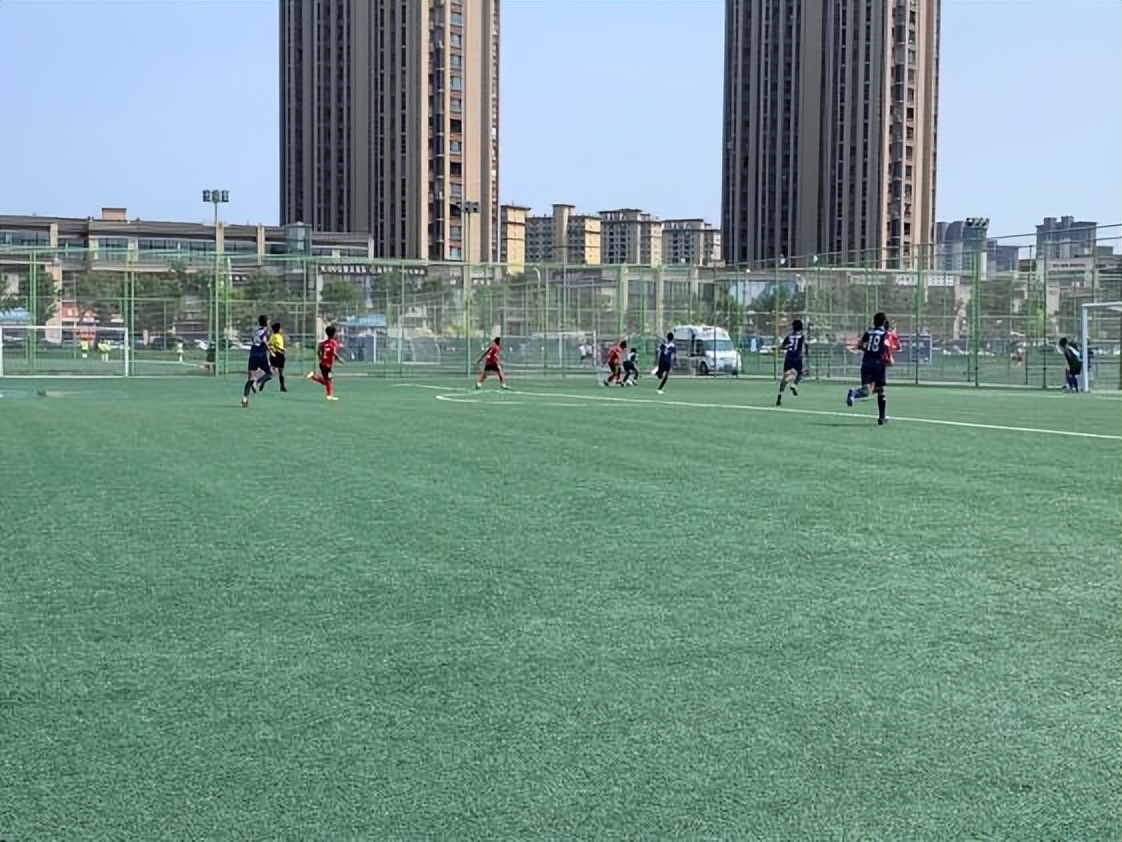 城阳二中足球甲组夺冠,城阳实验二中足球队全国冠军