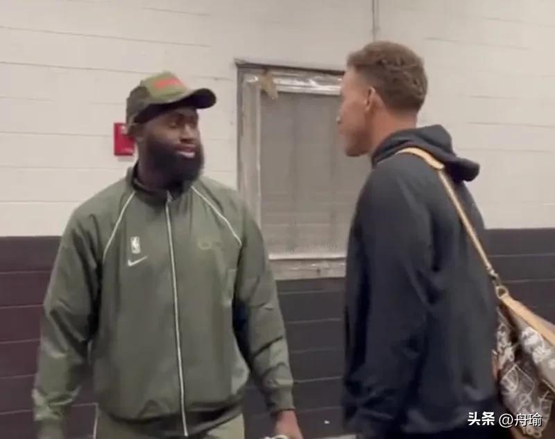 湖人球员赛后采访浓眉道歉,nba詹皇怒吼