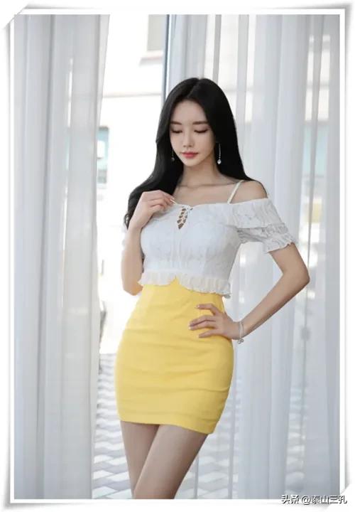 花开半夏如诗如画的下一句,花开半夏如诗如画完整版