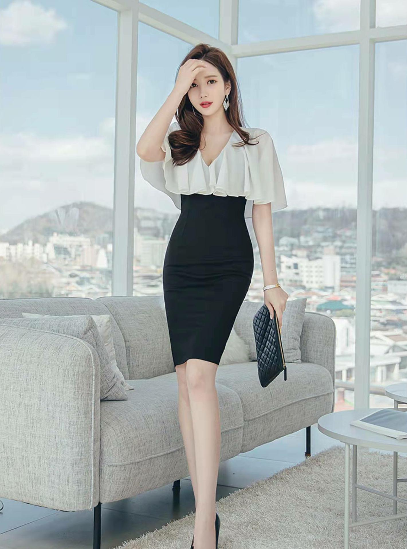 褶皱包臀裙微胖吊带v领,气质v领包臀裙中长款