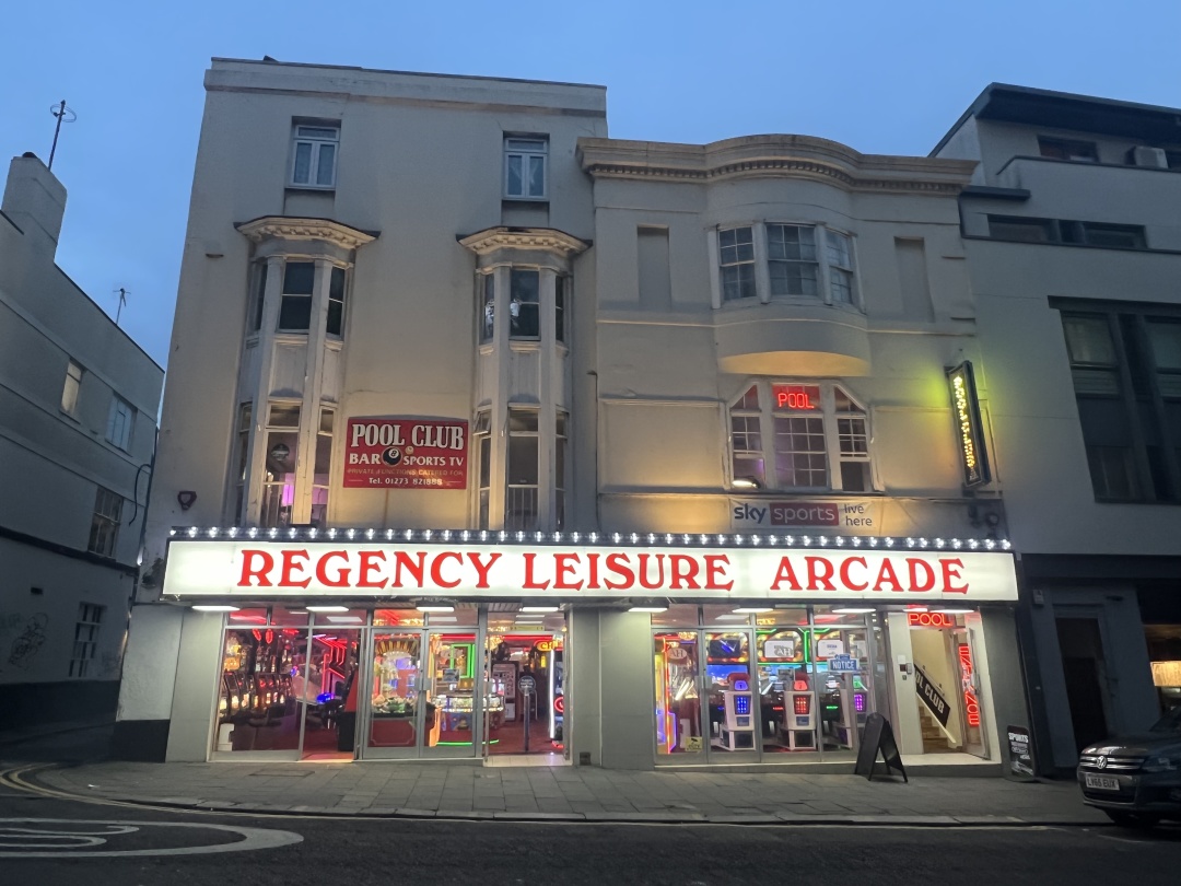 95后团子在英国：考研两战上岸，出国当教师志愿者，遭流浪汉打劫