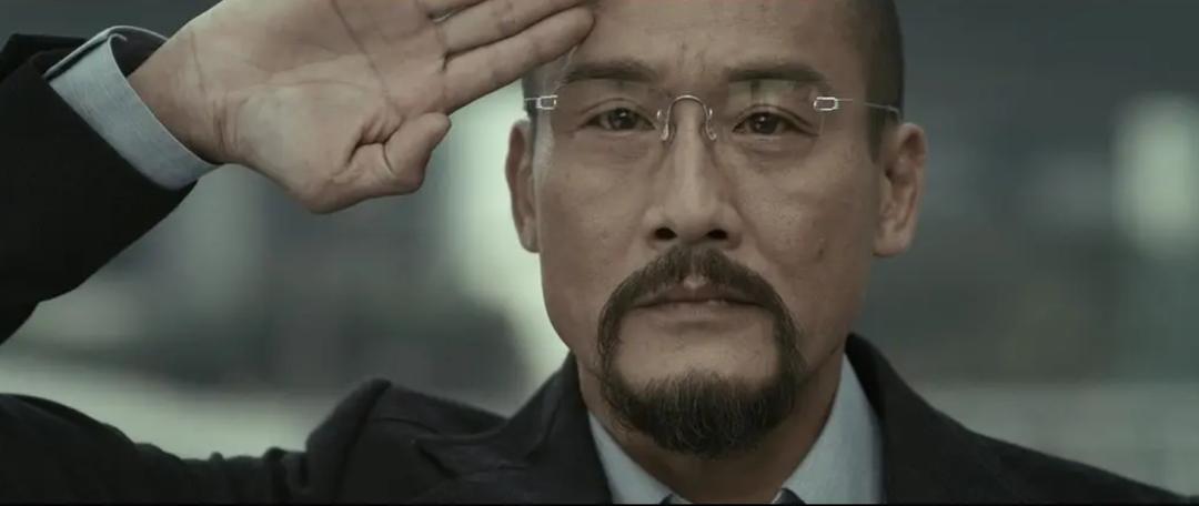 无间道另外一个版本结尾,无间道三部里面最出彩的人物