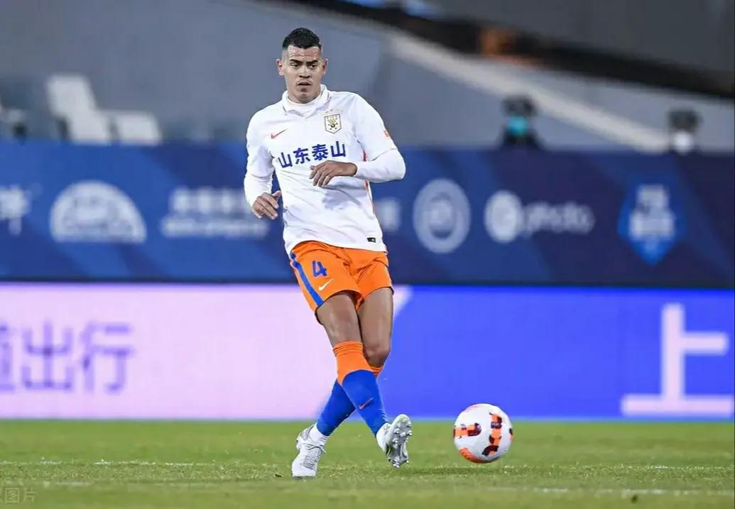 鲁能泰山新冠名,名记辟谣勇士将签下周琦